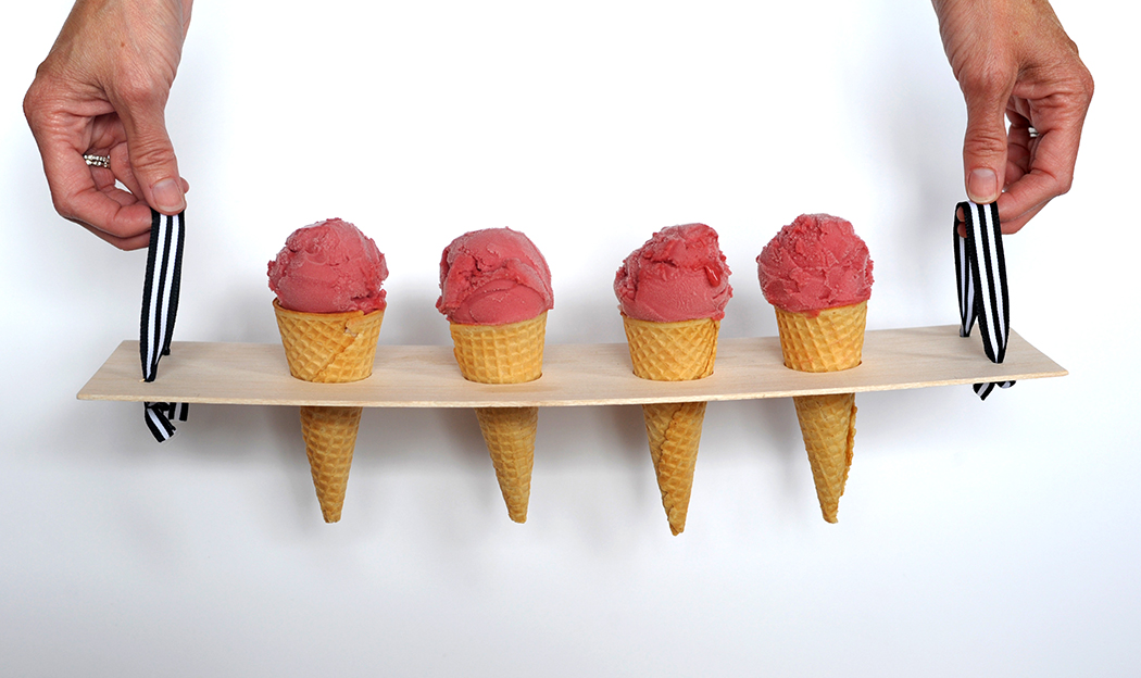 DIY ice cream cone tray on aliceandlois.com