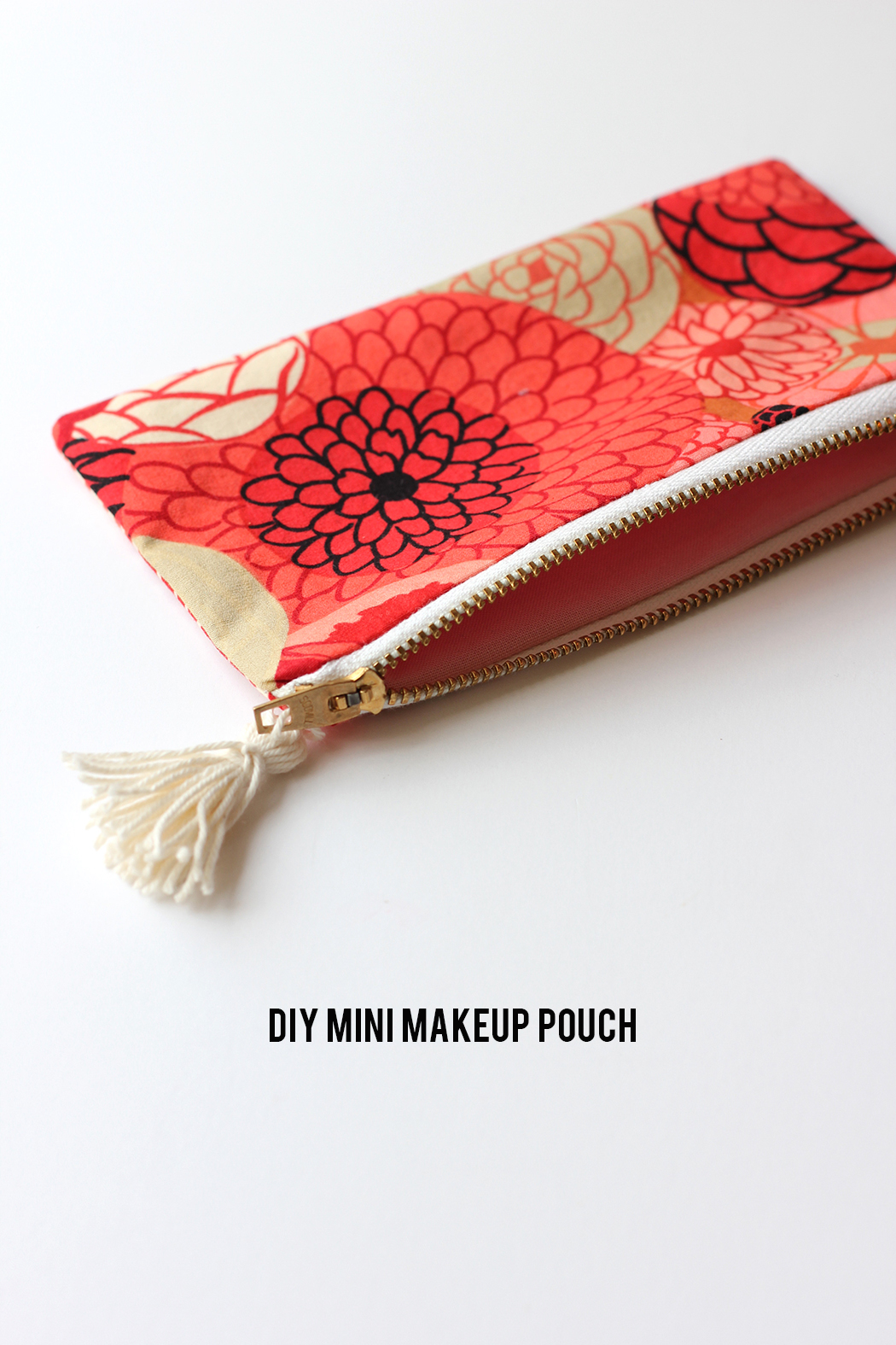 DIY mini makeup pouch