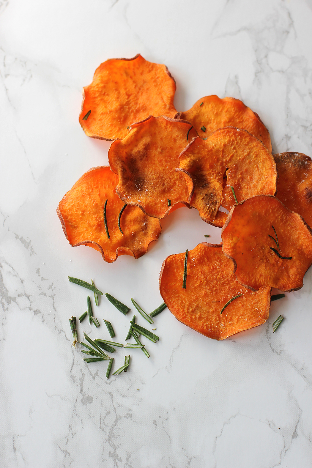 Try this baked sweet potato chips recipe! This technique makes them crispy!