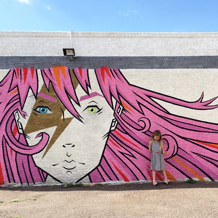colorful punk rock girl mural in phoenix on aliceandlois.com